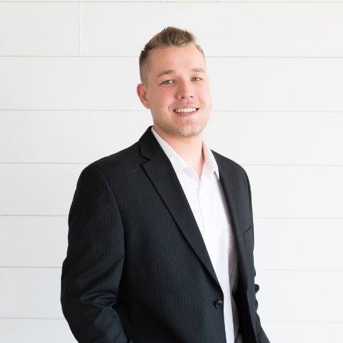 Elijah Winslow - Real Estate Agent