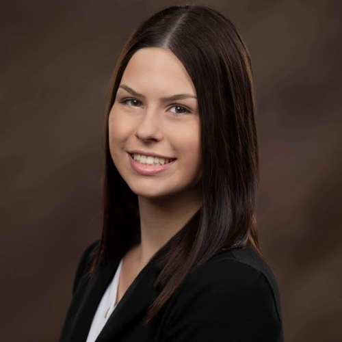 Victoria Bauer - Real Estate Agent