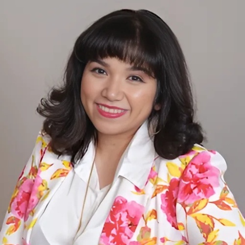 Jennifer Espinoza - Real Estate Agent