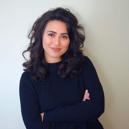 Enya Absi - Real Estate Agent