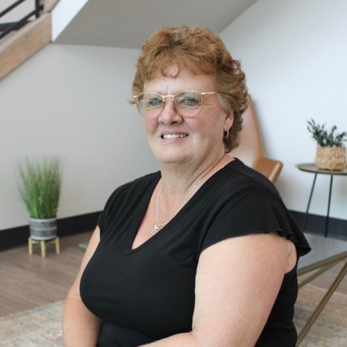 Theresa Coats - Real Estate Agent