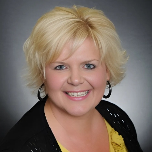 Christine Simonsen - Real Estate Agent