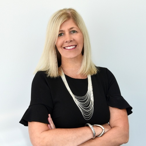 Lois Brookes - Real Estate Agent