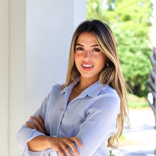Juliana Costa - Real Estate Agent