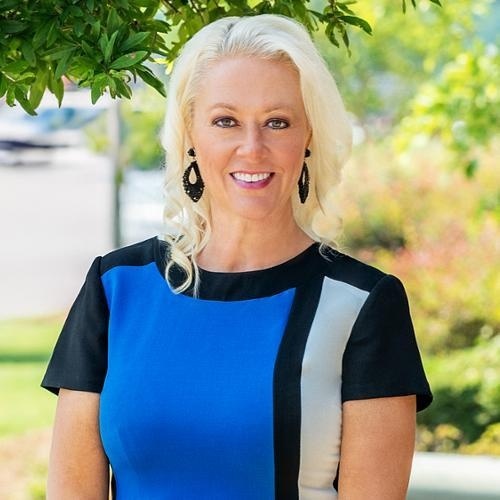Jennifer Hoelsher, Redfin Agent