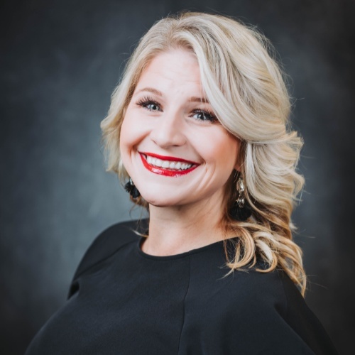 Courtney Layton - Real Estate Agent