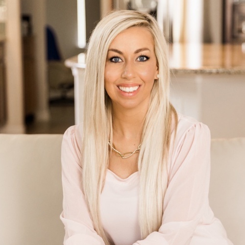 Amber Gore - Real Estate Agent