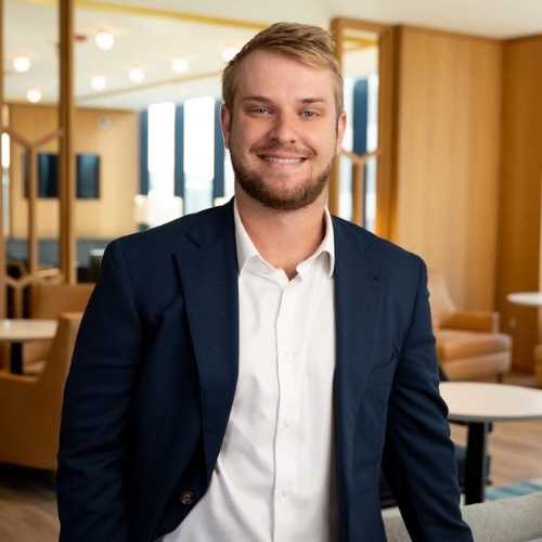 Columbus Real Estate Agent The Apex Group - Partner Team