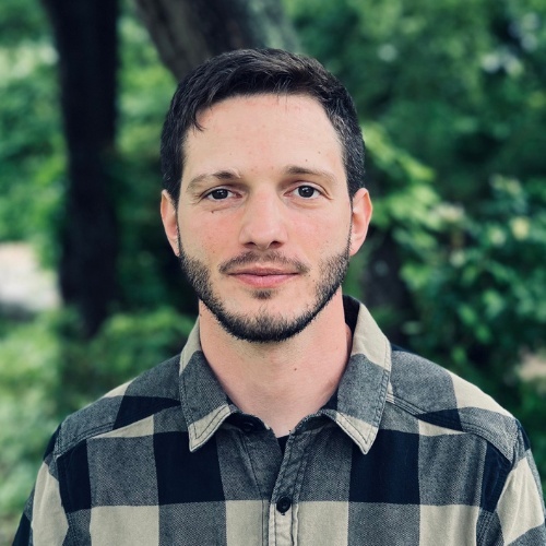 Damion Burns - Real Estate Agent