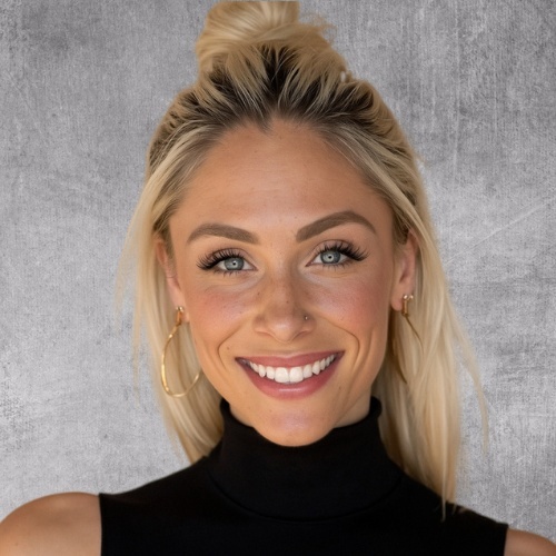 Holly Hagedorn - Real Estate Agent