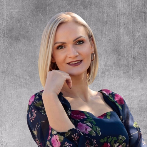 Breanna Owen - Real Estate Agent