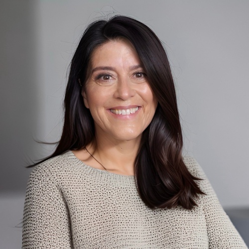 Sandra Rivera - Real Estate Agent