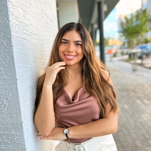 Cristina Parody - Real Estate Agent