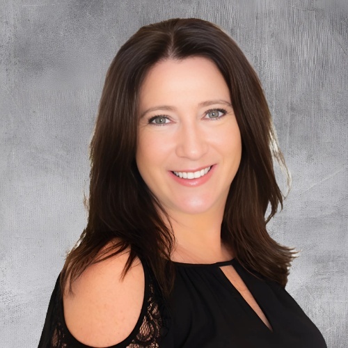 Tracy Flanagan - Real Estate Agent