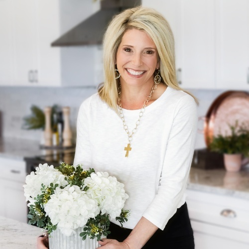 Tammy Hines - Real Estate Agent