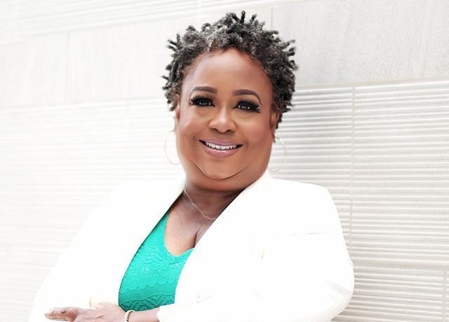 Hampton Roads Real Estate Agent Lisa Mayes