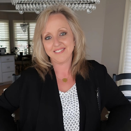 Marti Vo, Partner Agent