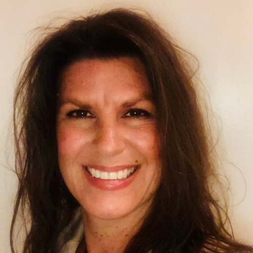 Lisa Hooper - Real Estate Agent