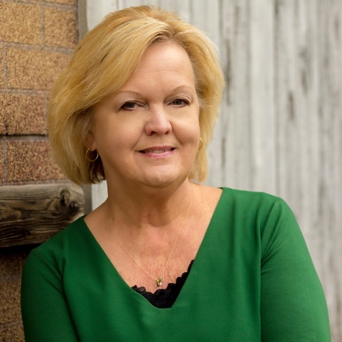 St. Louis Real Estate Agent Connie Winkeler