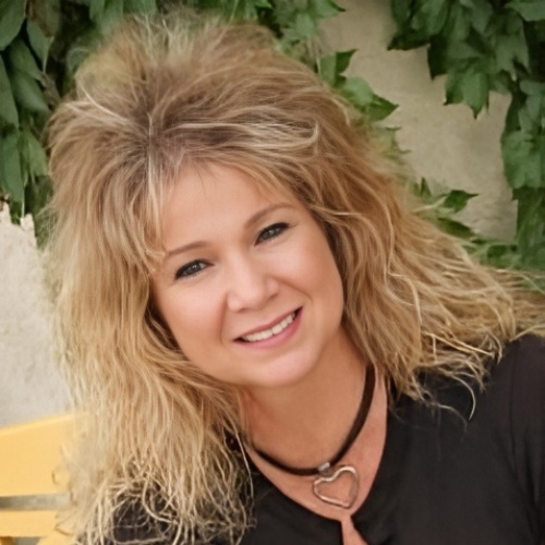 Colorado Rockies Real Estate Agent Lori Mallon