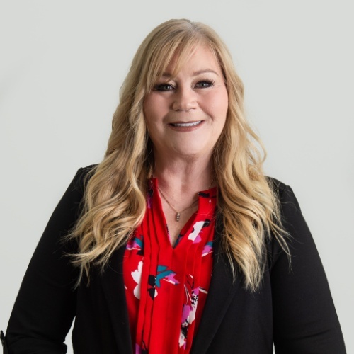 Pittsburgh Real Estate Agent Joan Traggiai