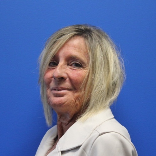 Cleveland Real Estate Agent Debbie Lake