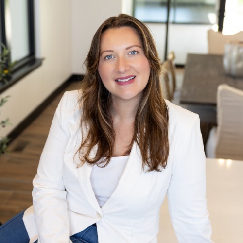 Oklahoma Real Estate Agent Sarah Wayland
