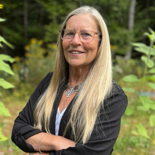 Northern New England Real Estate Agent Joanie Keating