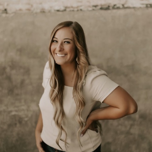 Nebraska Real Estate Agent Emma Siebrandt