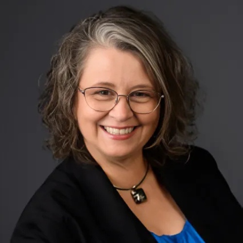 Lisa Scully - Real Estate Agent