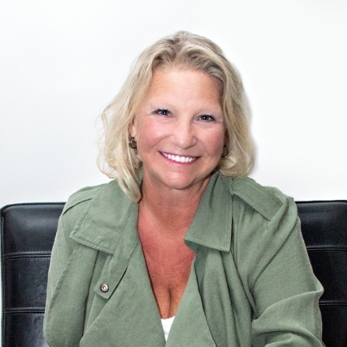 St. Louis Real Estate Agent Laura Baragiola