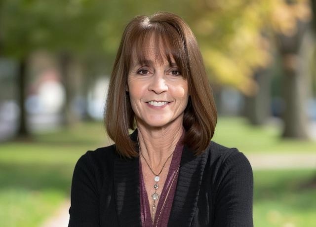 Atlanta Real Estate Agent Kelley Delaperriere