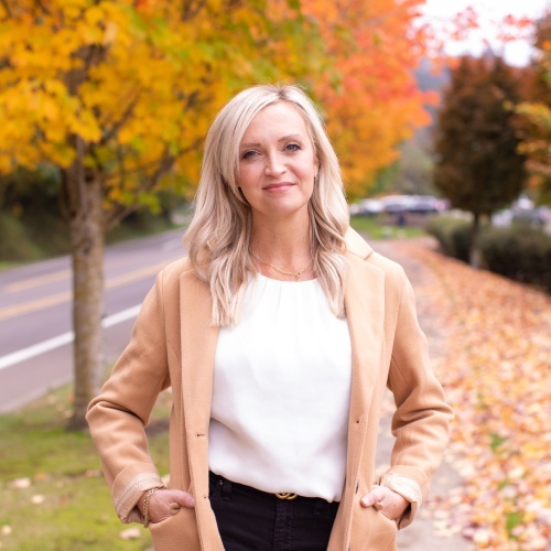 Emily Brock, Partner Agent