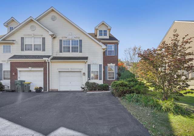 Photo of 5627 Spring Ridge Dr W, Macungie, PA 18062