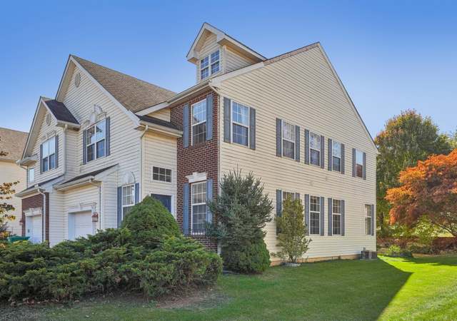 Photo of 5627 Spring Ridge Dr W, Macungie, PA 18062