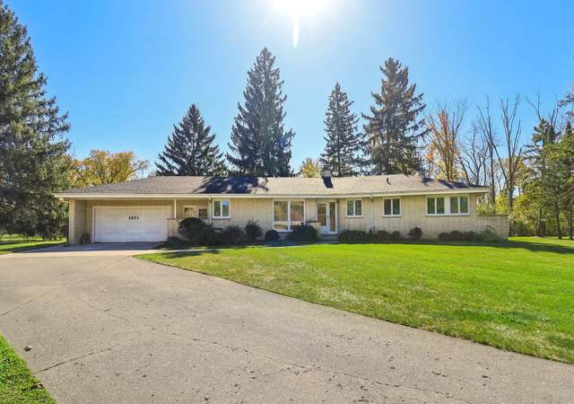 Photo of 1971 Red Fox Ln, Libertyville, IL 60048