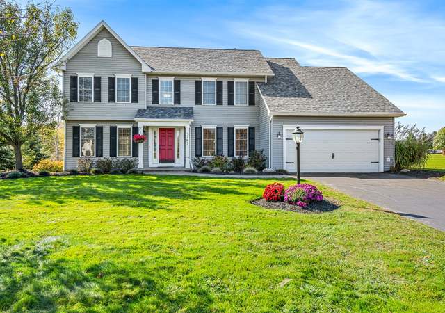 Photo of 5203 Crescent Hl, Canandaigua, NY 14424