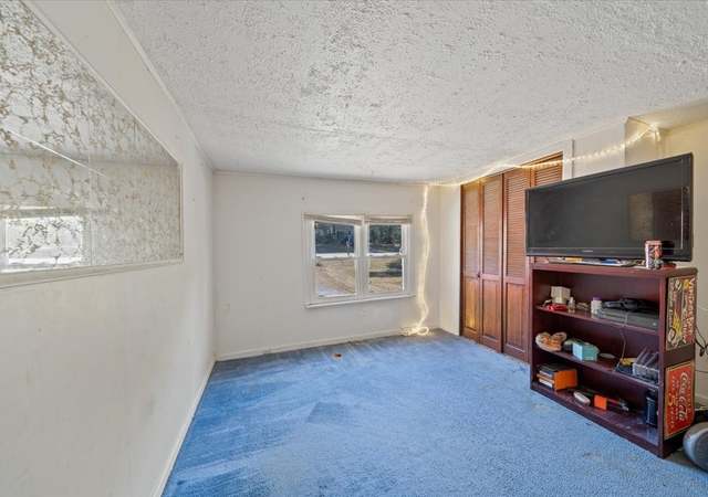 Photo of 3216 E Townsend Ct, Kansas City, KS 66109