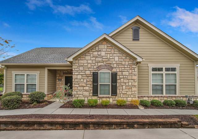Property at 4919 Polo Gate Blvd, Charlotte, NC 28216, 3 beds, 2 baths