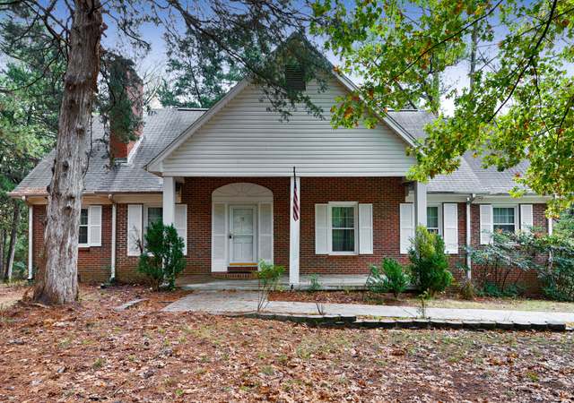 Property at 2512 Vista Dr SE, Huntsville, AL 35803, 4 beds, 4 baths