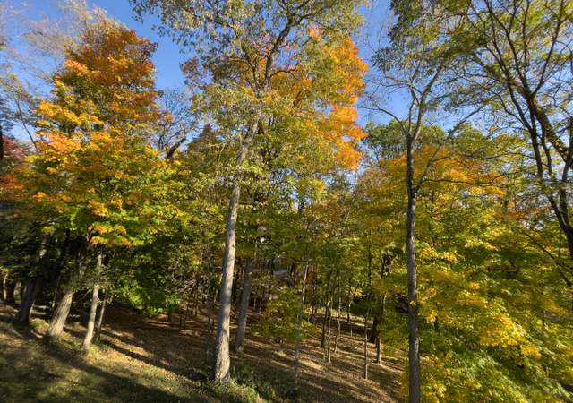 Property at 1020 Little Woods Rd, Oakwood, OH 45419, 5 beds, 3.5 baths