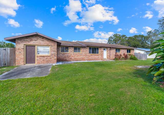 Property at 3426 1st St SW, Vero Beach, FL 32968, 4 beds, 2.5 baths