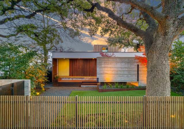 Property at 701 W Elizabeth St, Austin, TX 78704, 5 beds, 4.5 baths