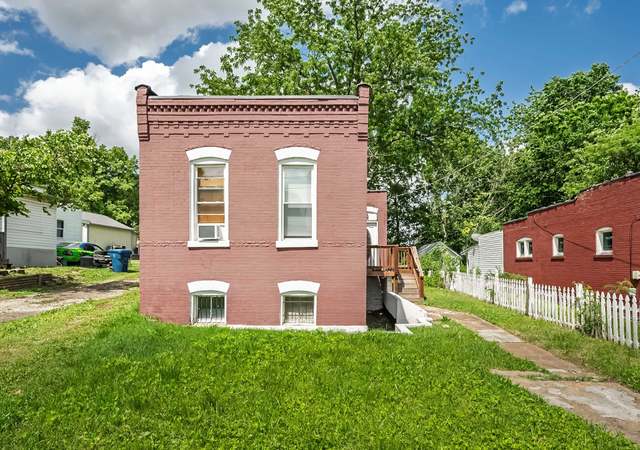 Property at 211 Weiss Ave, St Louis, MO 63125, 2 beds, 1 bath