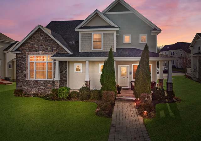 Property at 18 Saint James Dr #18, Andover, MA 01810, 3 beds, 4.5 baths