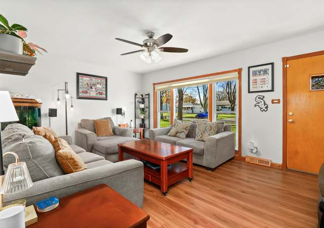 Photo of 357 N Bierman Ave, Villa Park, IL 60181