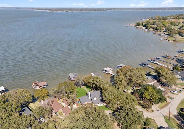 Property at 315 Admiral Dr, Gun Barrel City, TX 75156, 4 beds, 2.5 baths