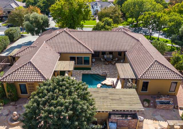 Property at 2912 E Vaughn Ave, Gilbert, AZ 85234, 4 beds, 3.5 baths