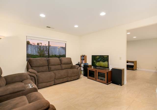 Photo of 2158 Beartrap Pl, Escondido, CA 92027