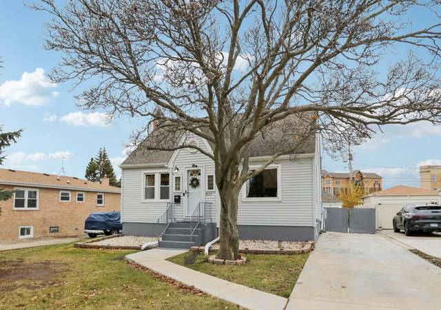 Property at 8122 W Oak Ave, Niles, IL 60714, 3 beds, 1 bath